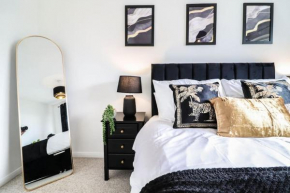Large 3 Bed - Free Parking - Long Stay Discount